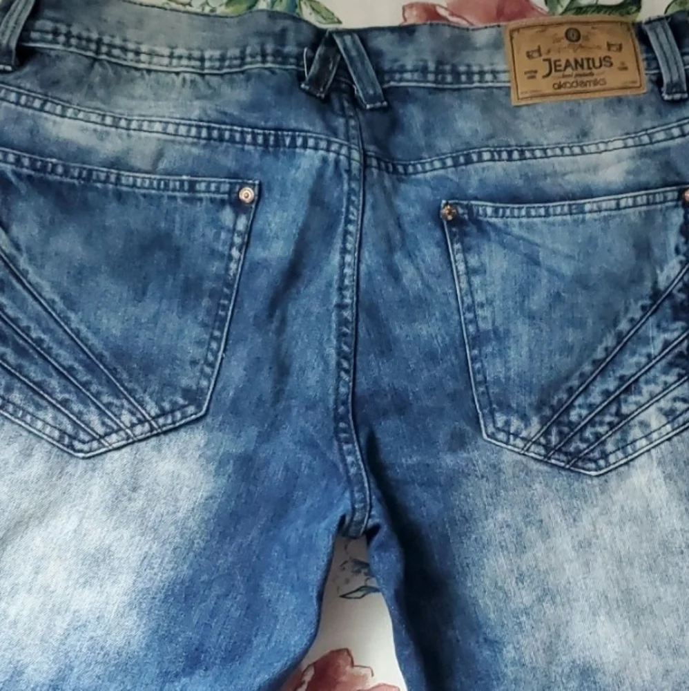 Jeanius Level Products Academiks Men's Jeans. Size 36 X 32.
